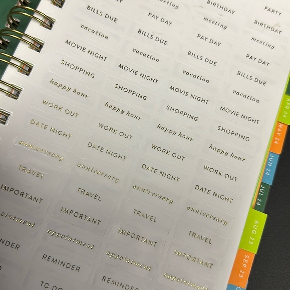 Brand new Paper Source 2024 Planner - Picture 4 of 9